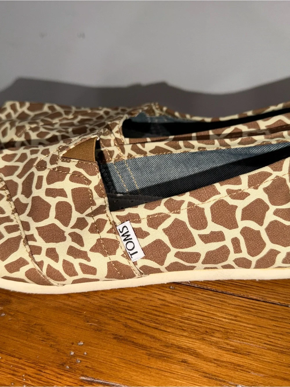 Toms Women’s Brown and Cream Giraffe-Print Espadrilles